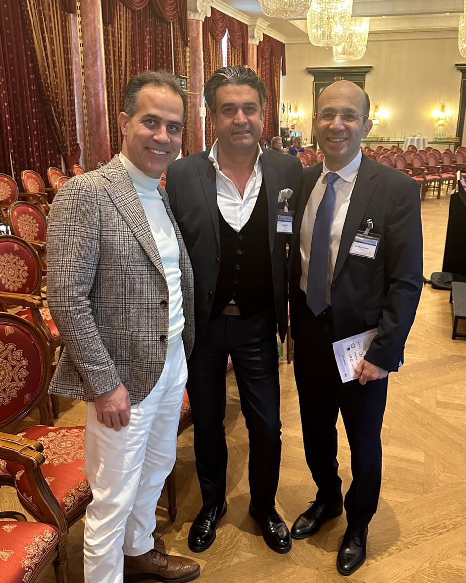 Dr Rami Alshekh z kolegami chirurgami